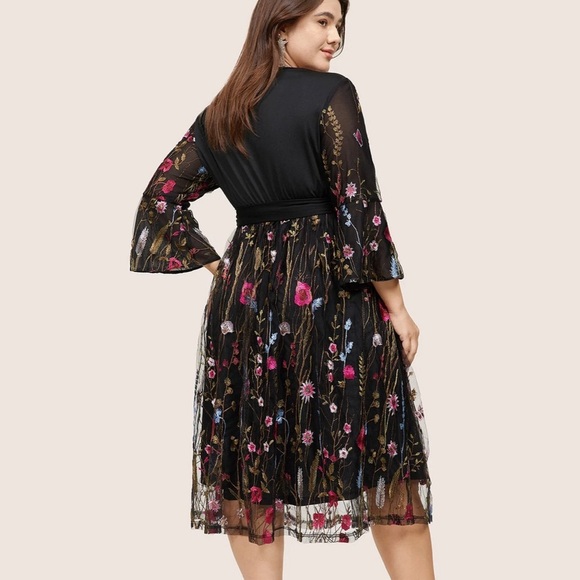 BloomChic Plus Size 2XL Floral Embroidered Mesh Patchwork Bell Sleeve Dress - Picture 3 of 6